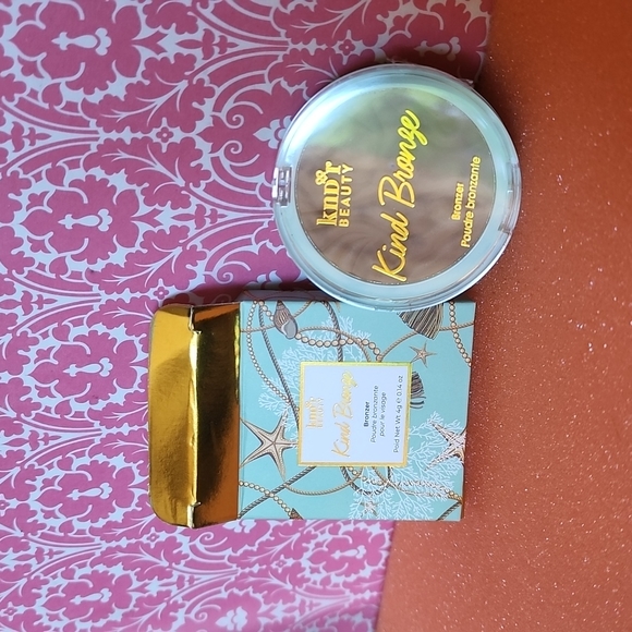 NIB - KNDR BEAUTY - Kind Bronze - Shade: Blissful Bronze - Picture 2 of 4